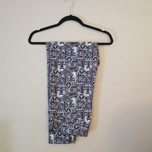 Lularoe Disney collection leggings